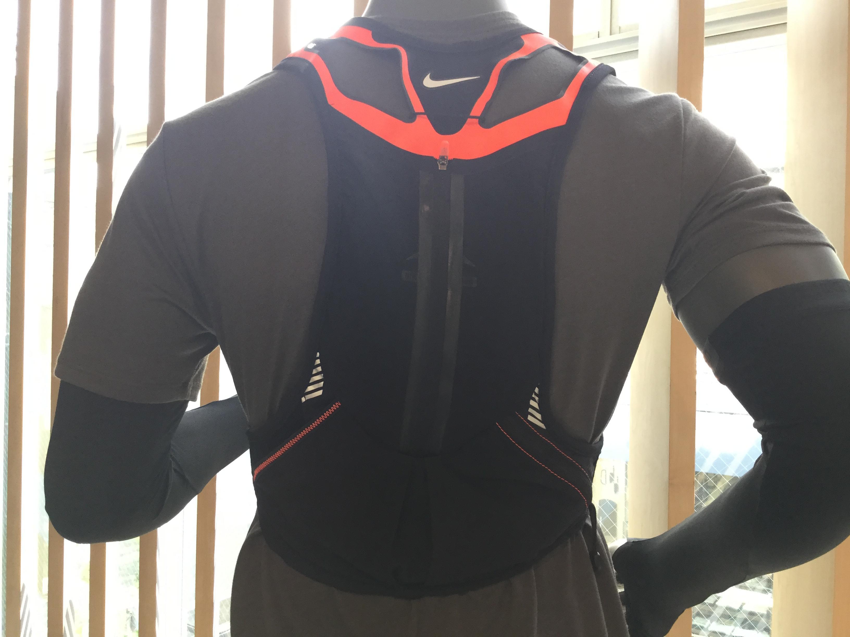 お買得】 Kiger Trail NIKE 日本未発売 Vest キャンプ NRC ラン